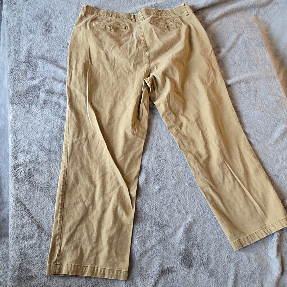 Cabelas Classic Fit Chino Pants Men 42x30 Khaki Tan Cotton Twill Stretch Comfort - Picture 10 of 16